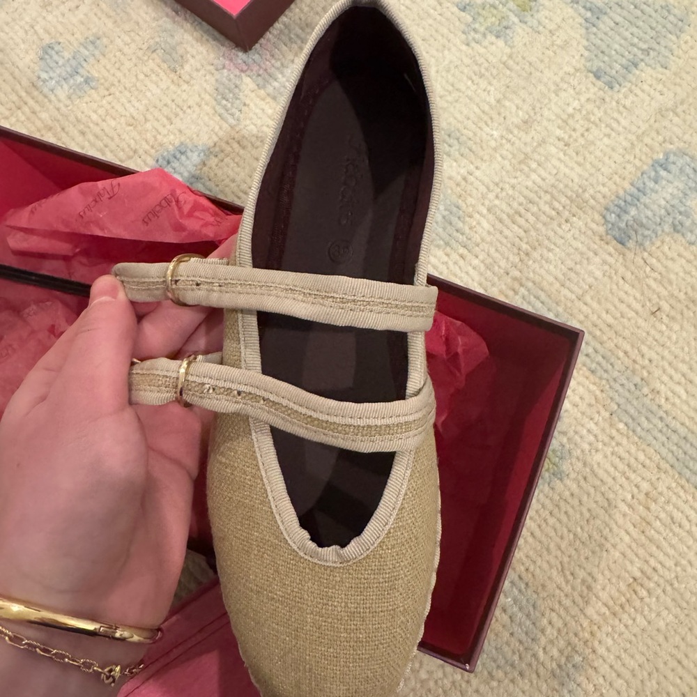 Flabelus Claire linen flat NWT - Picture 4 of 6